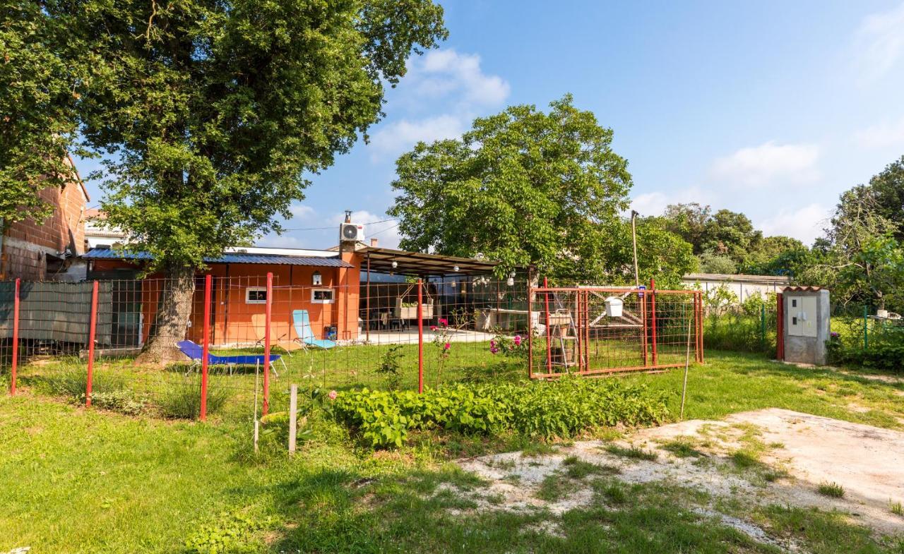 Vacation House "Andy" พูลา ภายนอก รูปภาพ