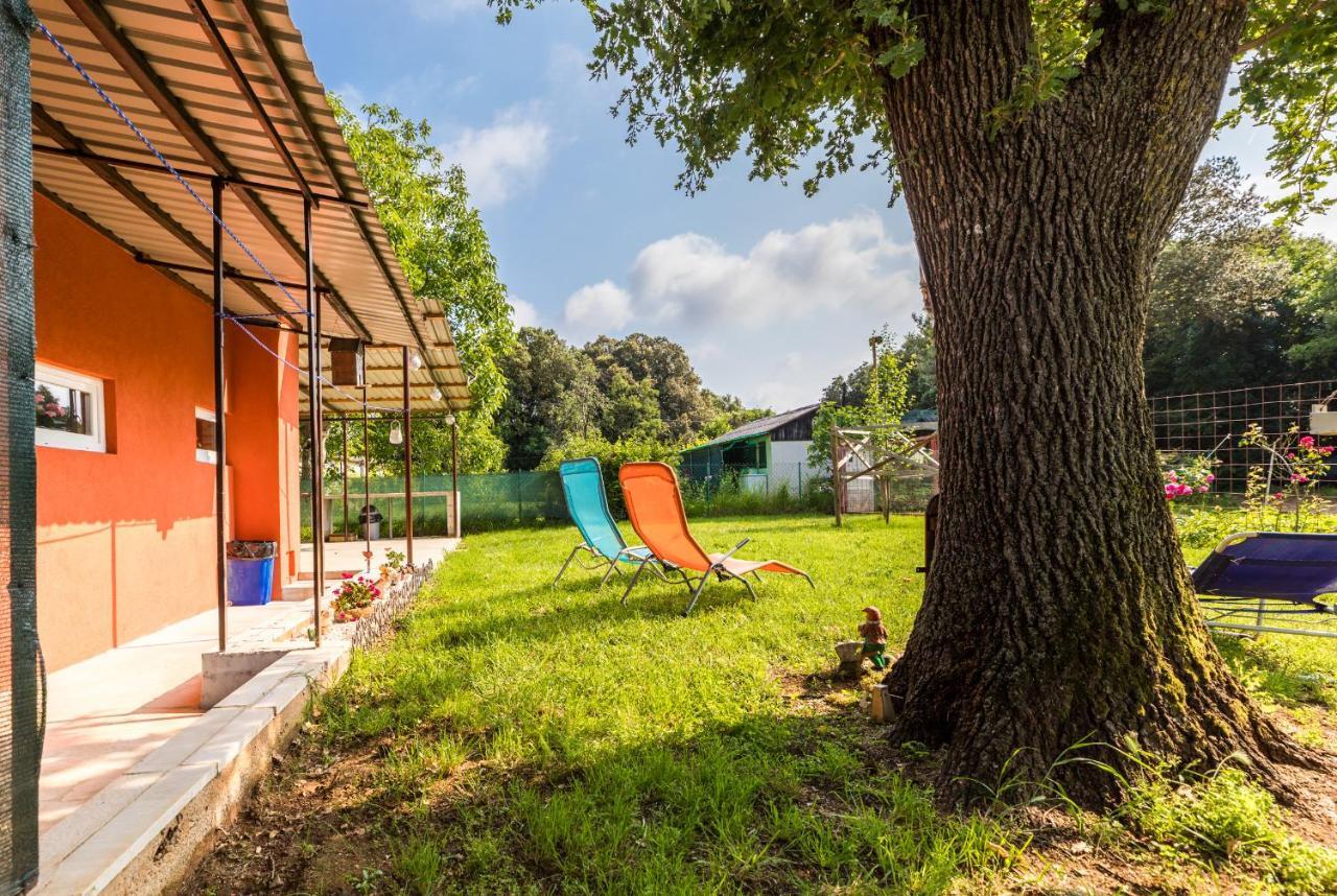 Vacation House "Andy" พูลา ภายนอก รูปภาพ